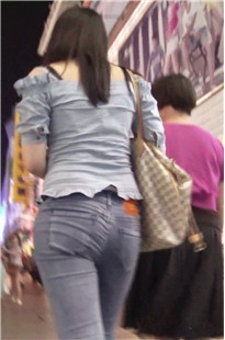 拥有傲人丰臀的MM[411M/MTS]