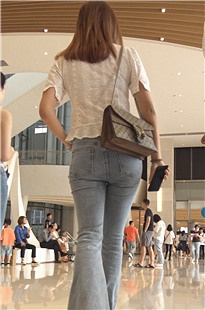 4K-紧身喇叭牛仔裤高挑美女JS073[3.18G]