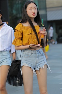 俏麗的大長腿3A1651[737M]