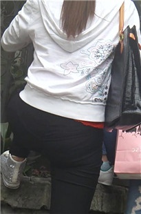 小MM站姿如此迷人[178M/MP4]