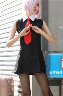 黑丝细腿美女3A984[406M]