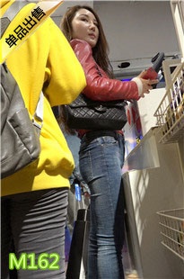 4K-蓝色牛仔喇叭裤红色高跟极品长腿极品美臀美女M162[846M]