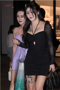 性感俩闺蜜3A5014[2.3G]