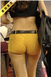 4k超清画质 黄色超短紧身热裤的女孩[MP4/339MB]