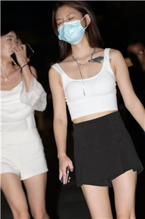 白皙美腿女生3A5809[1.87G]