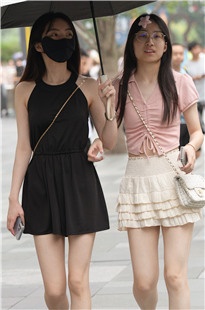 同频的姐妹花人见人爱3A6515[1.29G]