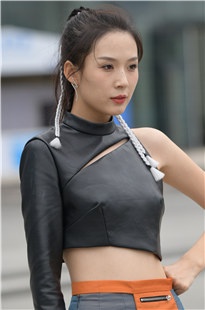 艳遇美腿小姐姐3A5075[2.71G]