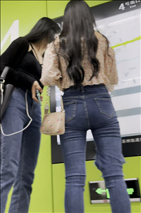 两个小姐姐的牛仔紧屯和前三角KL045[959M]