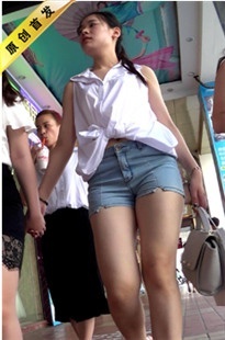 臀腿彪悍，长相甜美，男人最爱？[MP4/586MB]