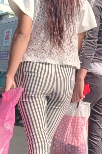 斑马七分紧身裤[129M/MP4]