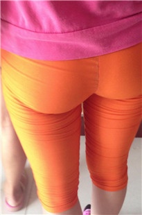 【楼兰原创作品】紧身橙色七分裤MM买刺绣[1.25G/MOV]