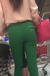 性感迷人绿裤高跟极品美女[401M/MTS]