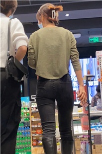 超市饱满黑牛仔翘屯妹子JS263[1.92G]