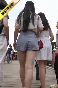 极品大PP美女上楼梯[425M/MP4]