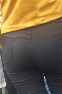 丰满黑裤肥翘臀美眉前凸后翘[261M/MP4]