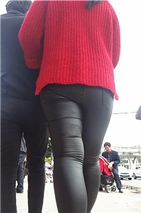 重口味丰满皮裤妹子[624M/MP4]