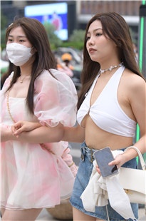 性感美胸闺蜜3A4719[3.37G]