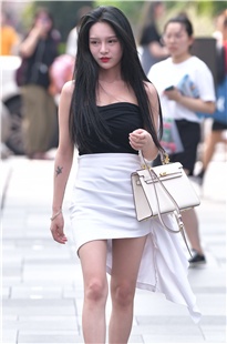 妹子这眼神，小生怕怕3A2882[471M]