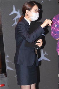 职业装眼镜妹美女3A3453[2.02G]