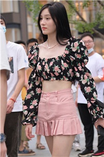 温柔小性感的大妹子3A7826[2.64G]