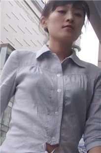 热裤凉鞋气质美眉[173M/MP4]