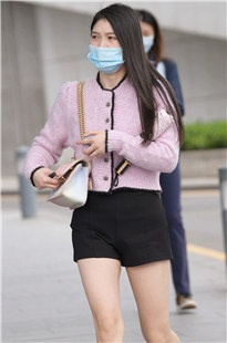 笔直美腿女生3A5199[1.43G]