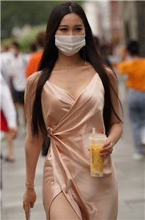 超高挑的极品大长腿美眉3A2201[1.89G]