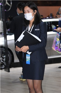 职业装黑丝OL美女3A3664[2.04G]