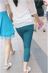 浅绿色丰臀女大学生[260M/MP4]