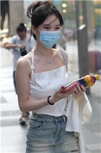 我也找个这样的女盆友【套图+视频】3A6786[2.9G]