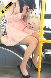 公车上的肉色SW黑色细高跟[40M/MP4]